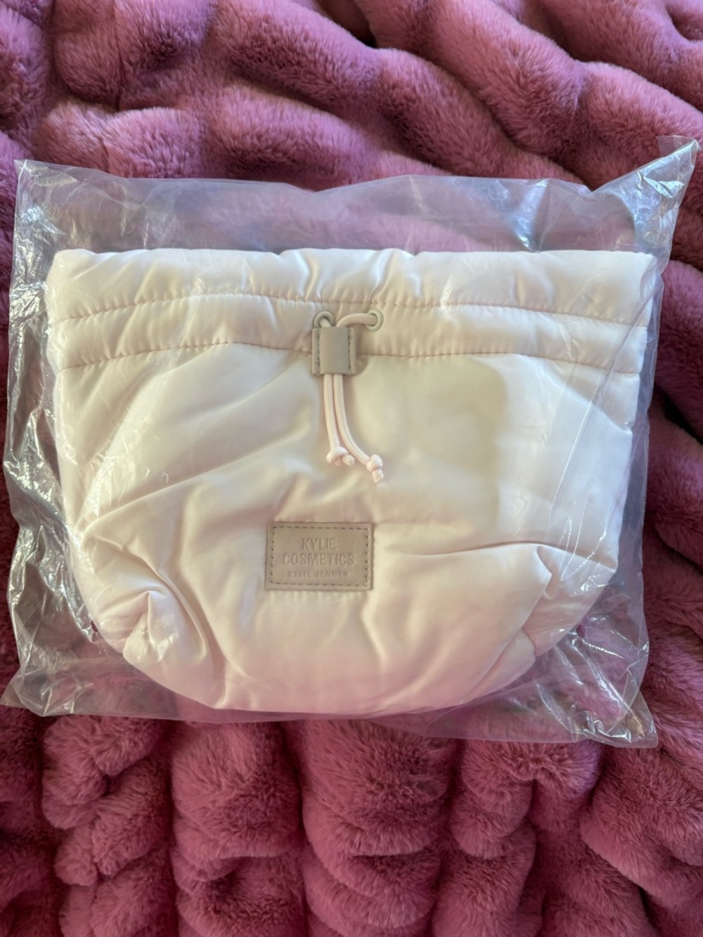 Kylie Cosmetics Light Pink Puffer Cosmetic Pouch with Drawstring - Picture 4 of 4